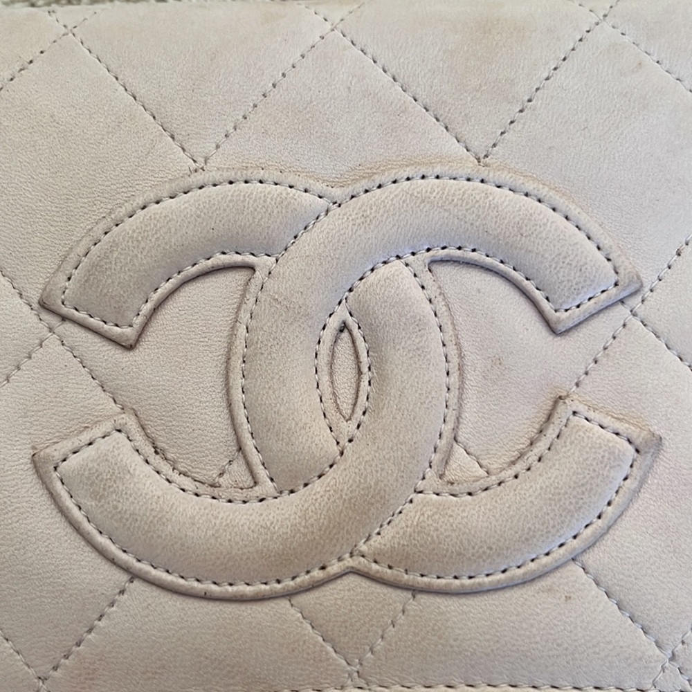 CHANEL Hand Bag with Silver Chain Clutch - Picture 2 of 5